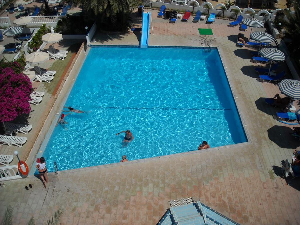Thalia Hotel Pefki Exterior foto