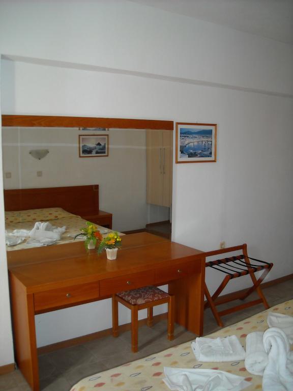 Thalia Hotel Pefki Exterior foto